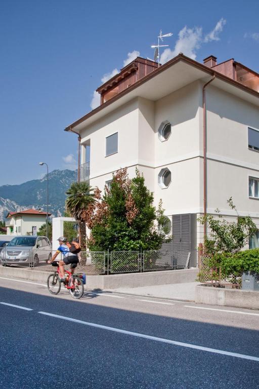 Casa Rosa Dei Venti Leilighet Torbole Sul Garda Eksteriør bilde